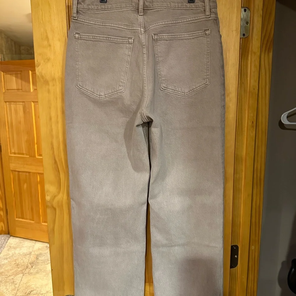 Abercrombie & Fitch High Rise 90s Relaxed Jean - Picture 4 of 6